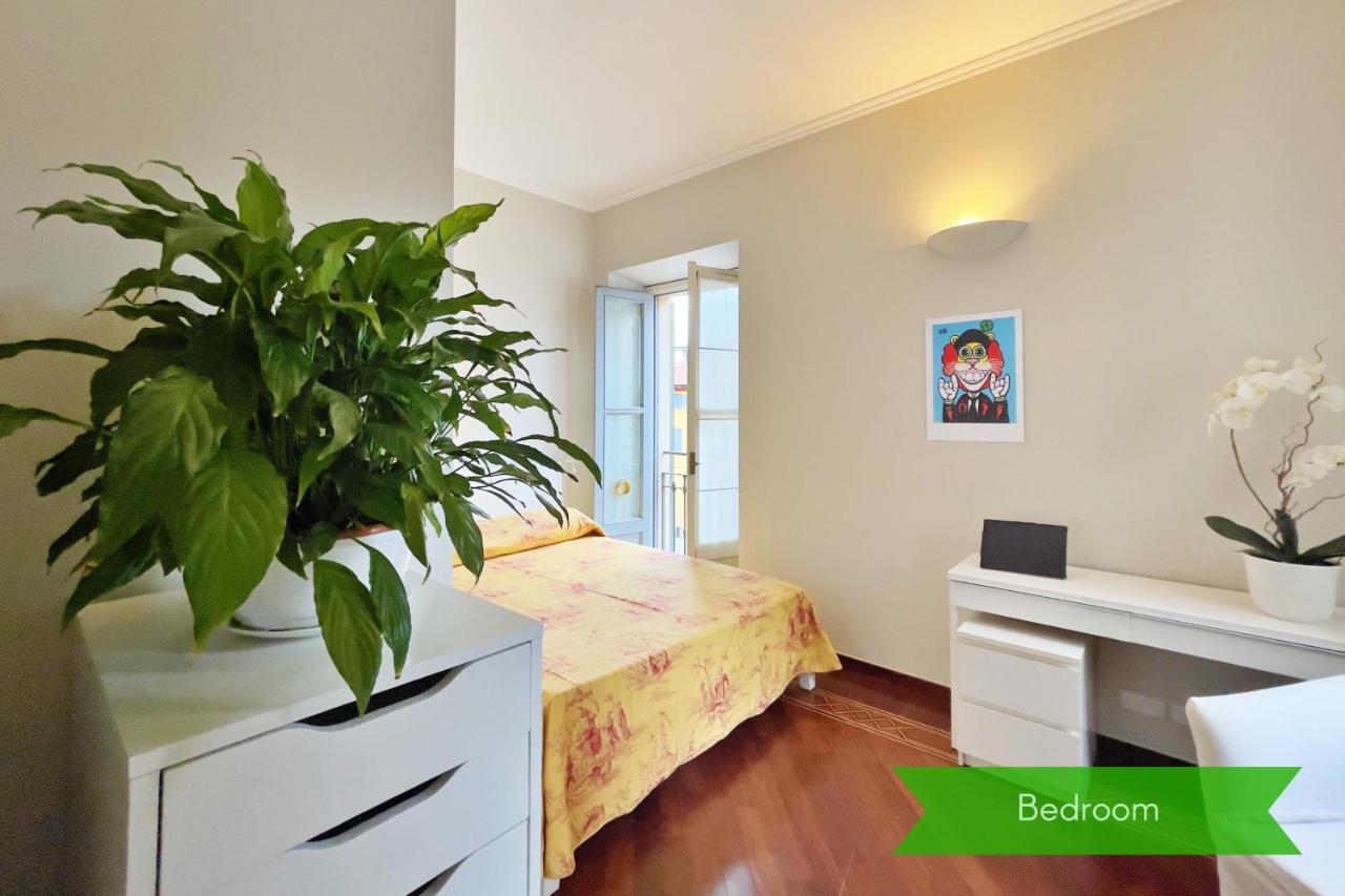 Chic 1Bdr With Shared Terrace Steps From Duomo By Rentopolis 밀라노 외부 사진